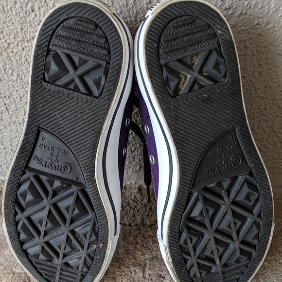 NWOT Purple Dotted Converse All Stars, Sz 6 - Picture 7 of 8